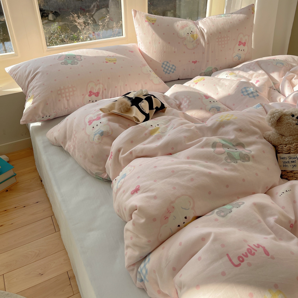 91家纺网 家纺一手货源 找家纺 六巷胡同 2026春夏新款INS卡通A类全棉纯棉双层纱四件套 双层纱-动物园日记