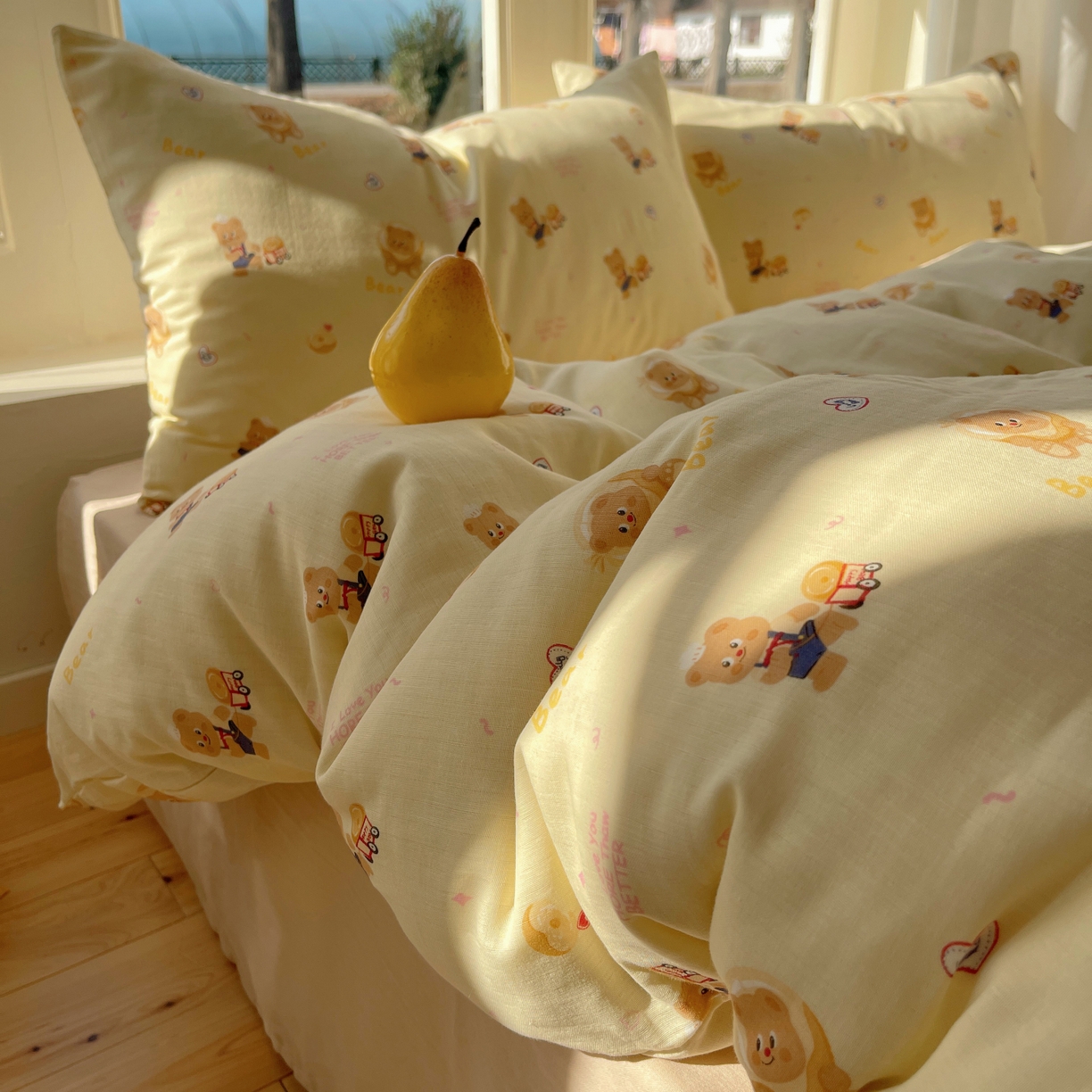 91家纺网 家纺一手货源 找家纺 六巷胡同 2026春夏新款INS卡通A类全棉纯棉双层纱四件套 双层纱-烘焙小熊