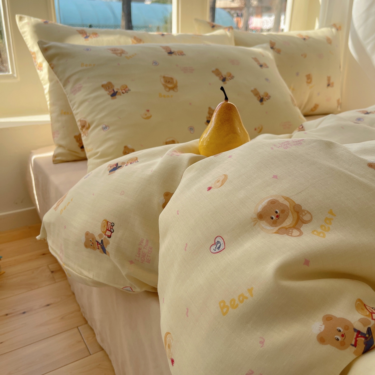 91家纺网 家纺一手货源 找家纺 六巷胡同 2026春夏新款INS卡通A类全棉纯棉双层纱四件套 双层纱-烘焙小熊