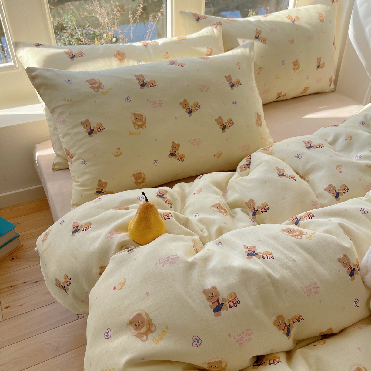 91家纺网 家纺一手货源 找家纺 六巷胡同 2026春夏新款INS卡通A类全棉纯棉双层纱四件套 双层纱-烘焙小熊