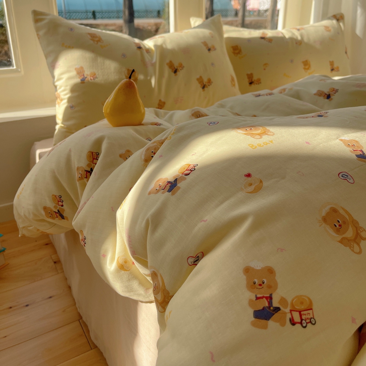 91家纺网 家纺一手货源 找家纺 六巷胡同 2026春夏新款INS卡通A类全棉纯棉双层纱四件套 双层纱-烘焙小熊