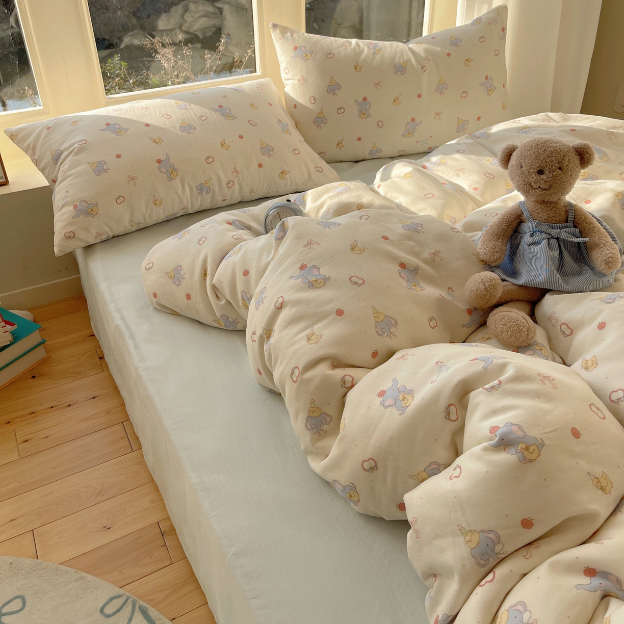 91家纺网 家纺一手货源 找家纺 六巷胡同 2026春夏新款INS卡通A类全棉纯棉双层纱四件套 双层纱-可爱小象鸭