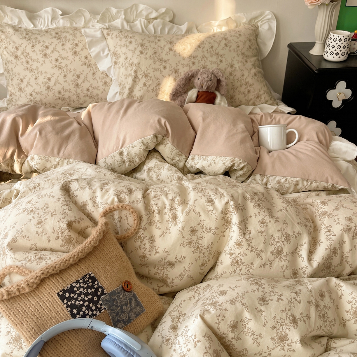 91家纺网 家纺一手货源 找家纺 耀悦家纺 2026新款古法仿棉四件套水洗棉法式工艺花边套件被套床单吊边圆角荷叶边床单 古色古香