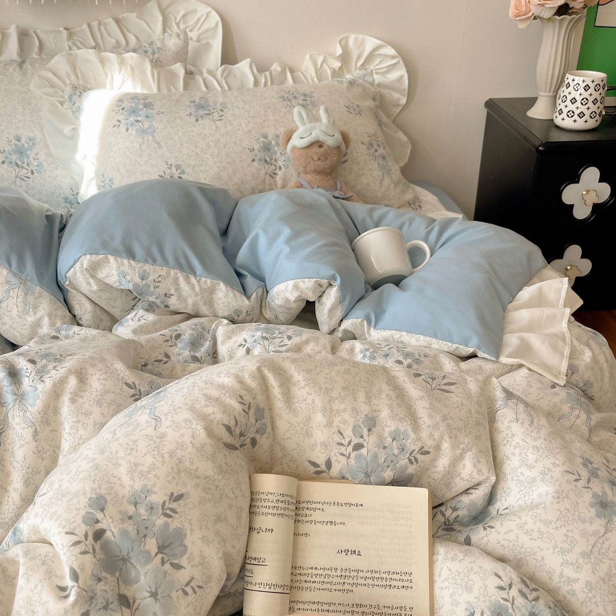 91家纺网 家纺一手货源 找家纺 耀悦家纺 2026新款古法仿棉四件套水洗棉法式工艺花边套件被套床单吊边圆角荷叶边床单 手捧花香