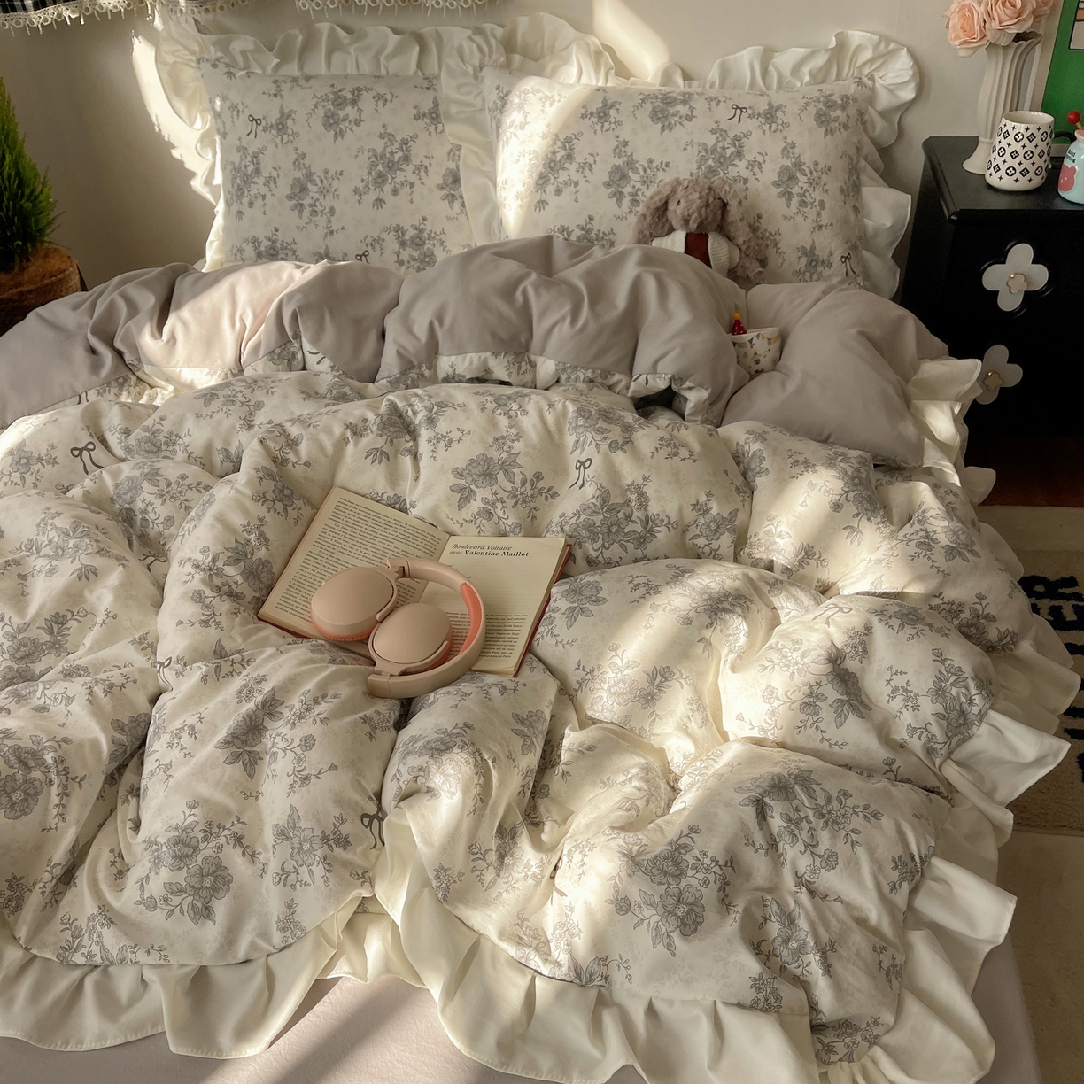 91家纺网 家纺一手货源 找家纺 耀悦家纺 2026新款古法仿棉四件套水洗棉法式工艺花边套件被套床单吊边圆角荷叶边床单 无关风月