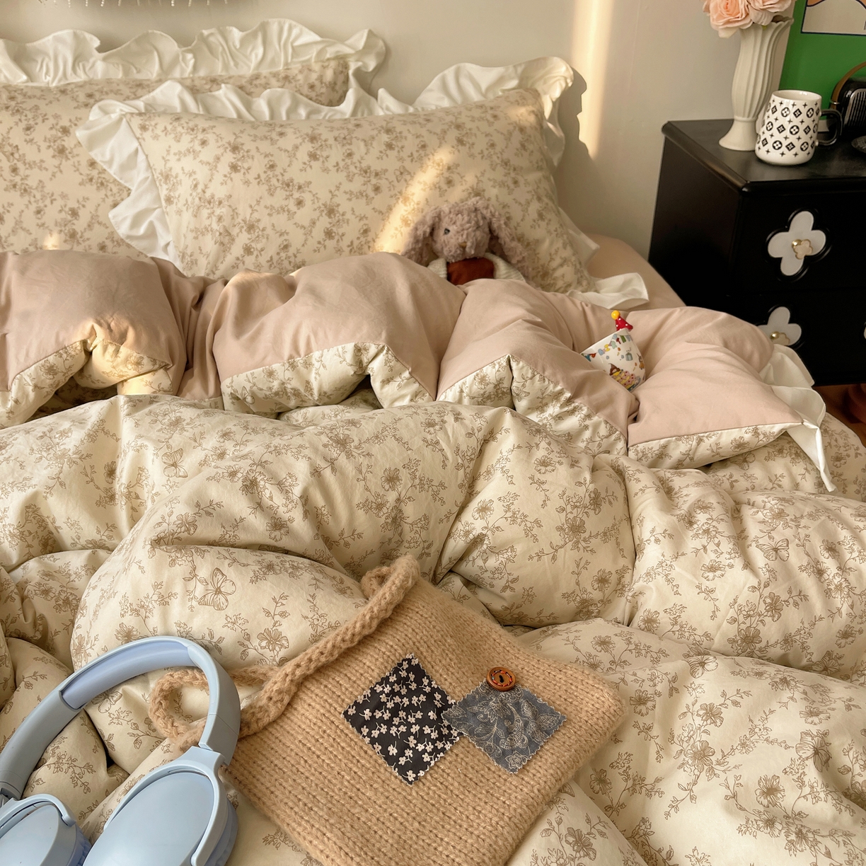 91家纺网 家纺一手货源 找家纺 耀悦家纺 2026新款古法仿棉四件套水洗棉法式工艺花边套件被套床单吊边圆角荷叶边床单 古色古香