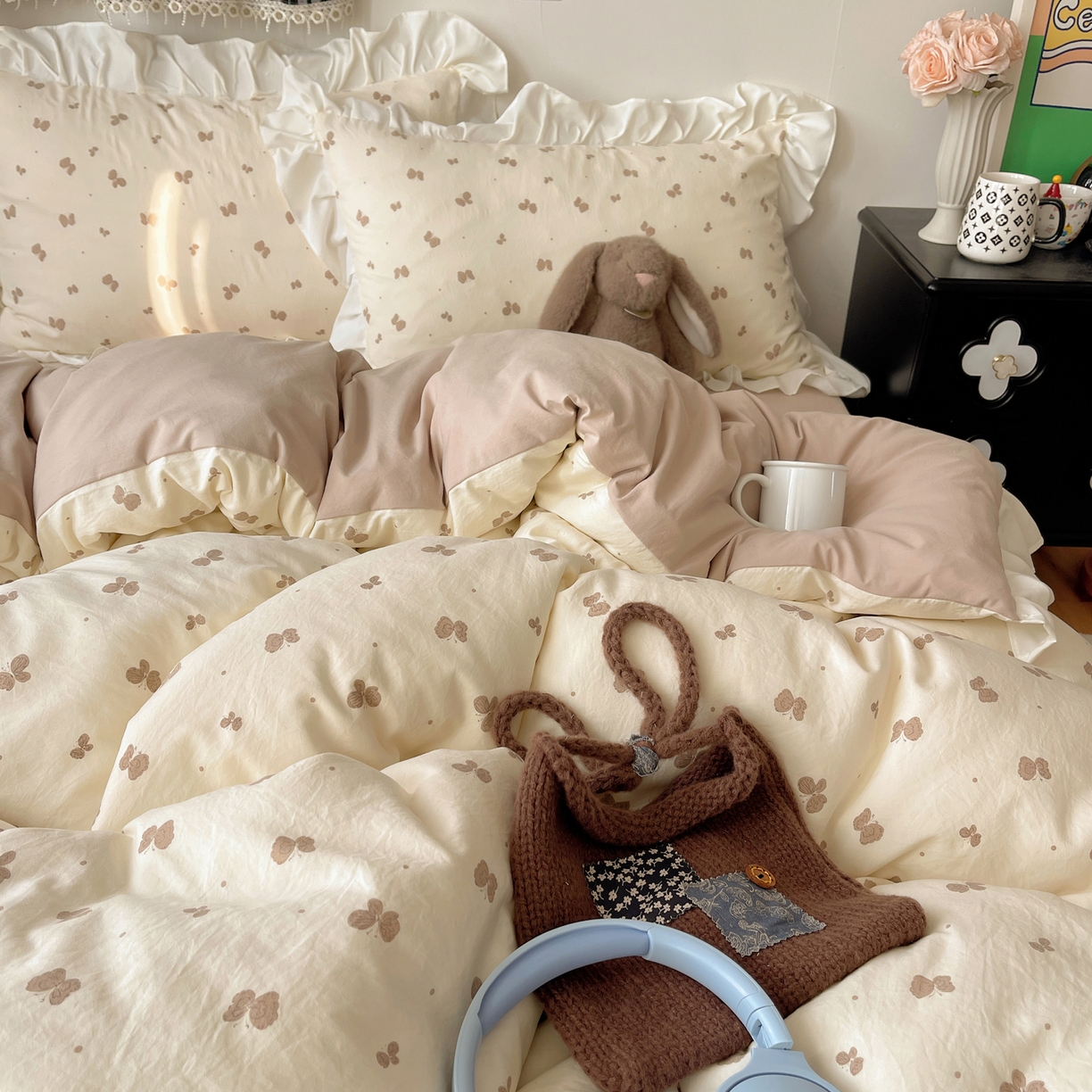 91家纺网 家纺一手货源 找家纺 耀悦家纺 2026新款古法仿棉四件套水洗棉法式工艺花边套件被套床单吊边圆角荷叶边床单 谷蝶漫漫