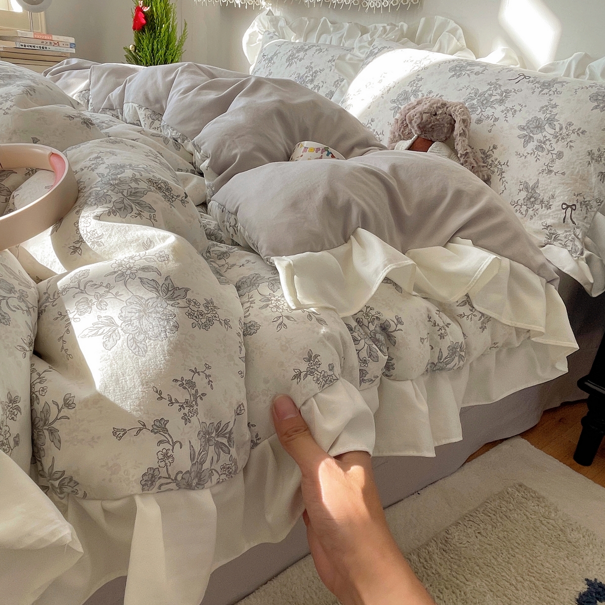 91家纺网 家纺一手货源 找家纺 耀悦家纺 2026新款古法仿棉四件套水洗棉法式工艺花边套件被套床单吊边圆角荷叶边床单 无关风月