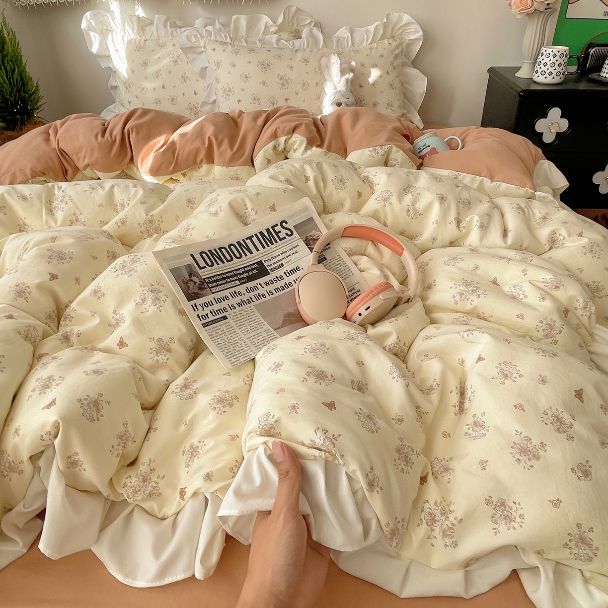 91家纺网 家纺一手货源 找家纺 耀悦家纺 2026新款古法仿棉四件套水洗棉法式工艺花边套件被套床单吊边圆角荷叶边床单 晨曦梦境