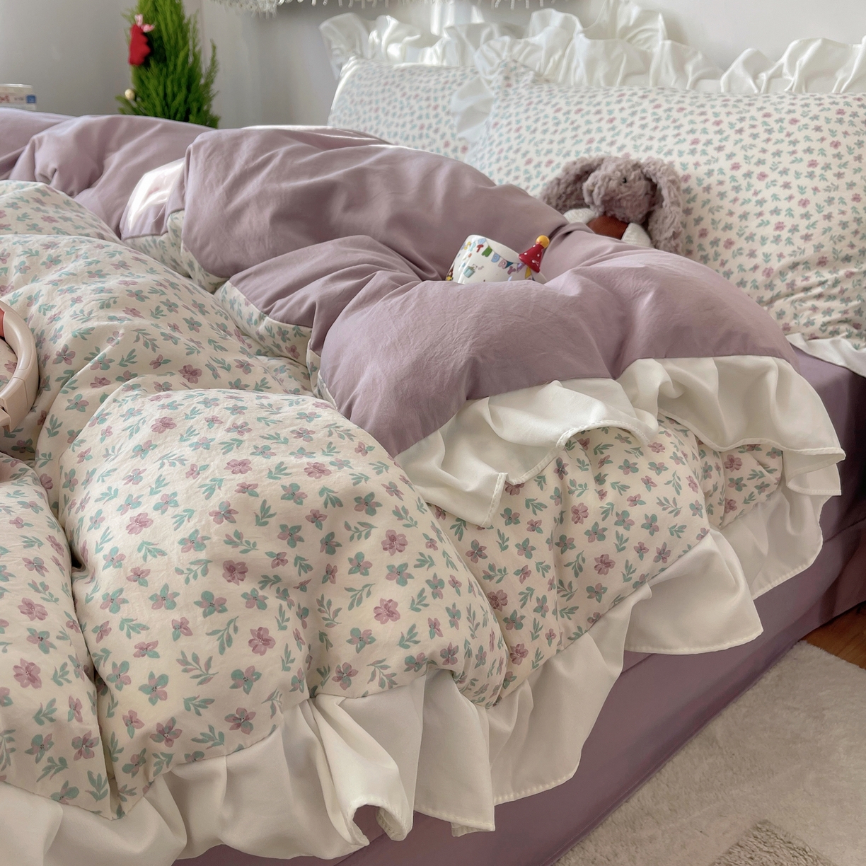 91家纺网 家纺一手货源 找家纺 耀悦家纺 2026新款古法仿棉四件套水洗棉法式工艺花边套件被套床单吊边圆角荷叶边床单 花漾时光