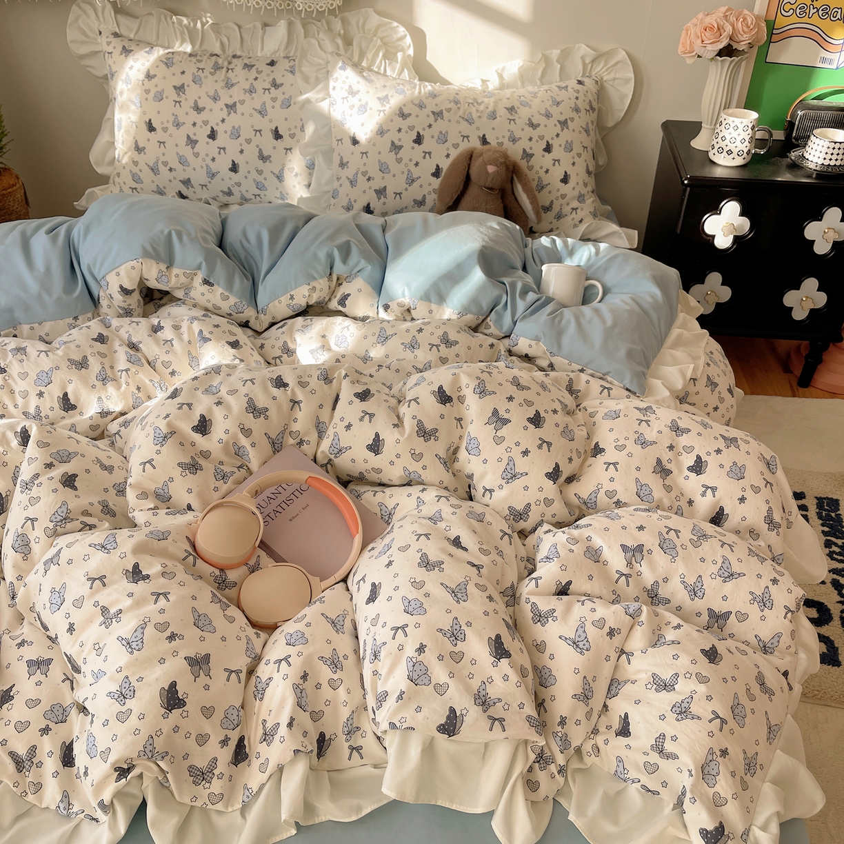 91家纺网 家纺一手货源 找家纺 耀悦家纺 2026新款古法仿棉四件套水洗棉法式工艺花边套件被套床单吊边圆角荷叶边床单 蝶舞翩翩