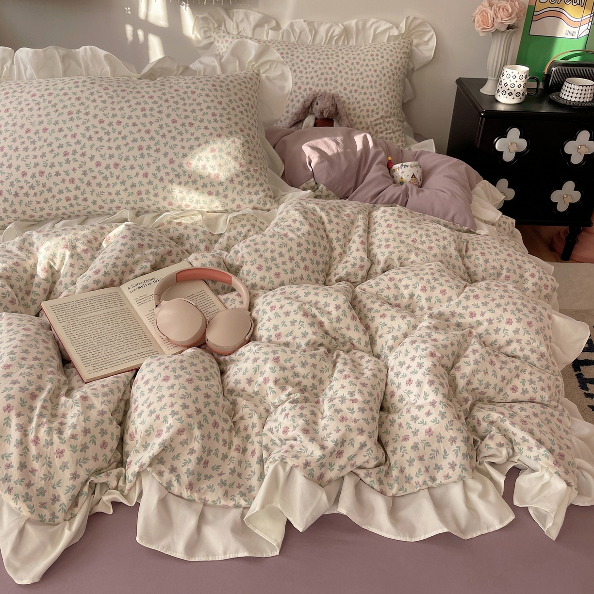 91家纺网 家纺一手货源 找家纺 耀悦家纺 2026新款古法仿棉四件套水洗棉法式工艺花边套件被套床单吊边圆角荷叶边床单 花漾时光