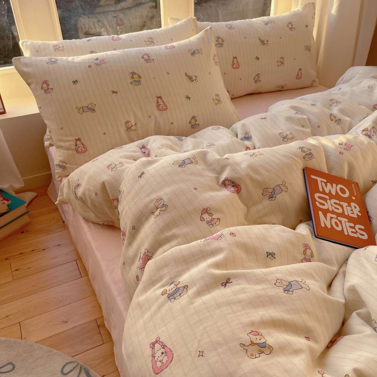 91家纺网 家纺一手货源 找家纺 六巷胡同 2026春夏新款INS卡通A类全棉纯棉双层纱四件套 双层纱-猫狗乐园