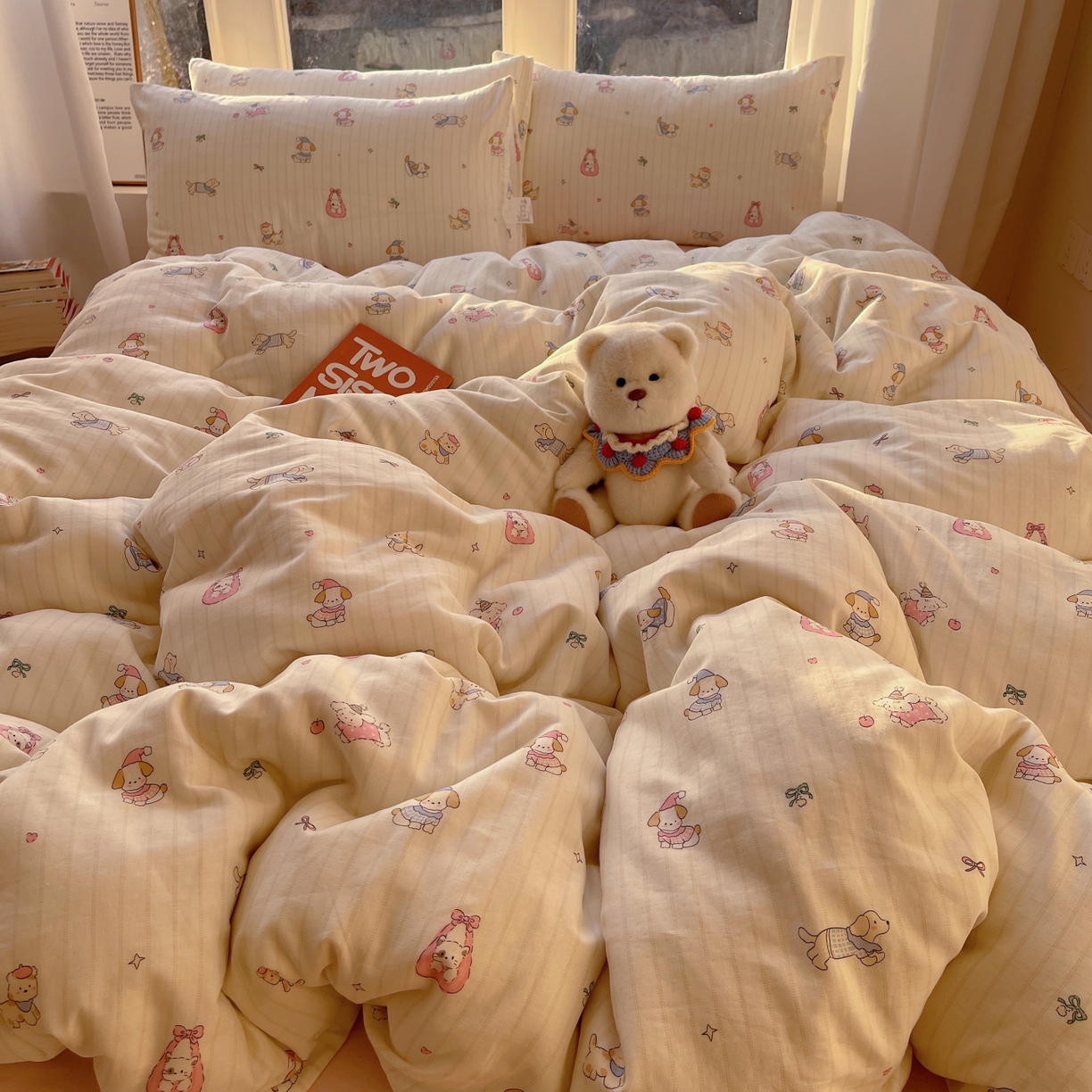 91家纺网 家纺一手货源 找家纺 六巷胡同 2026春夏新款INS卡通A类全棉纯棉双层纱四件套 双层纱-猫狗乐园