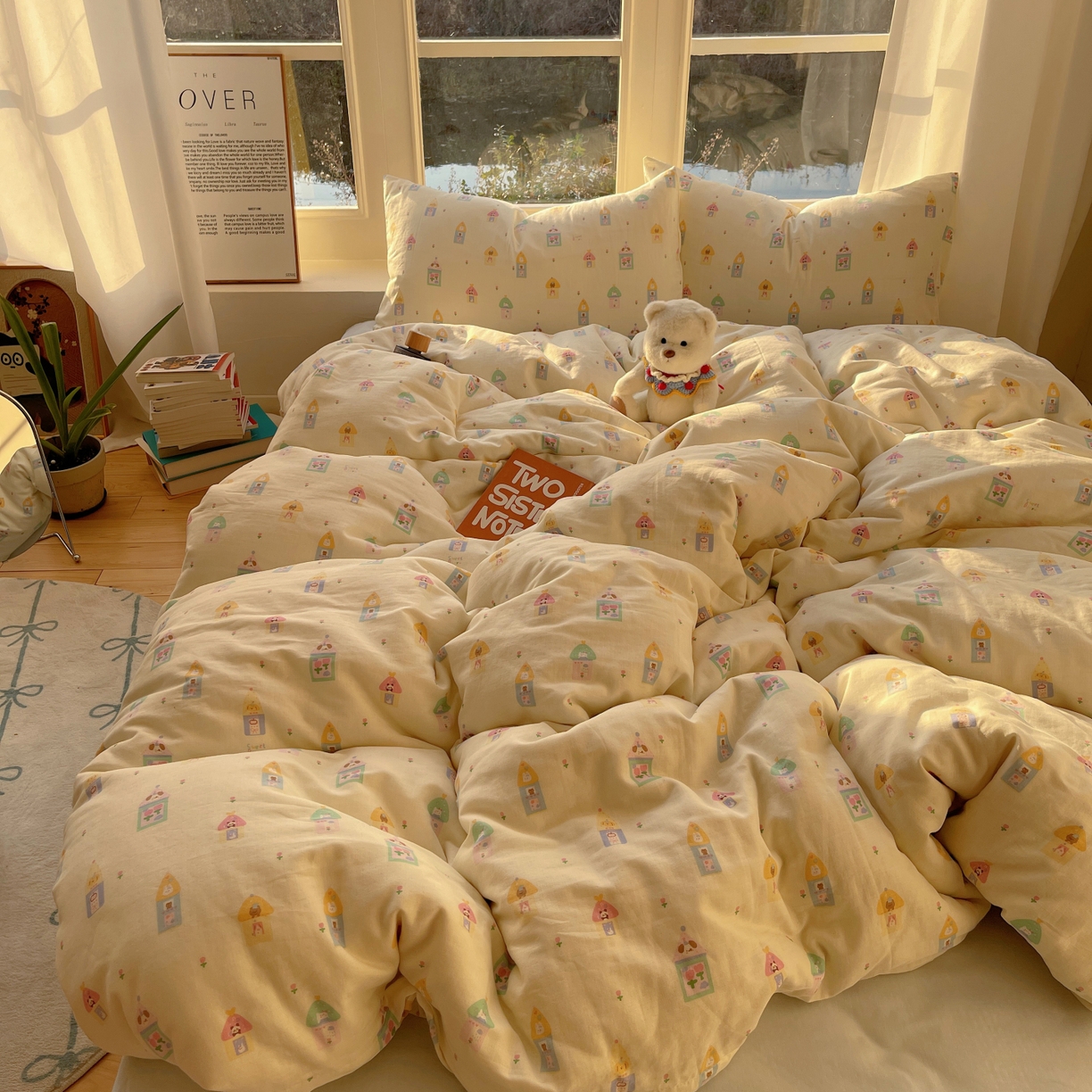 91家纺网 家纺一手货源 找家纺 六巷胡同 2026春夏新款INS卡通A类全棉纯棉双层纱四件套 双层纱-童趣小房子