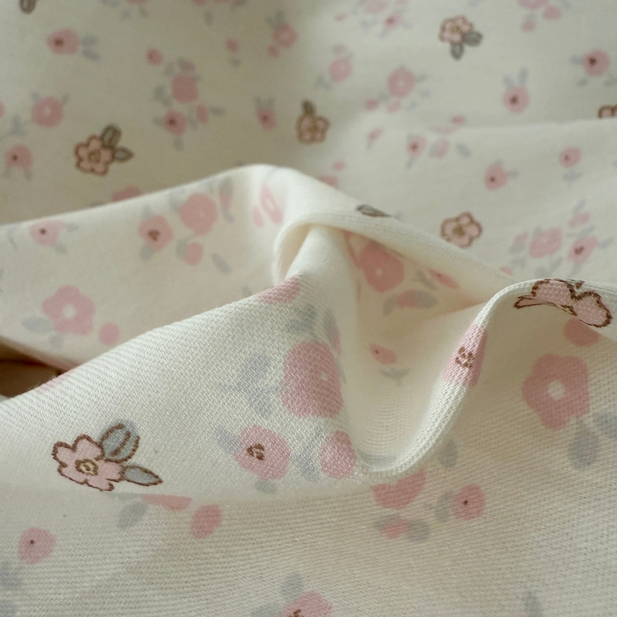 91家纺网 家纺一手货源 找家纺 于果 2026款全棉纯棉13370四件套-第一批 春日兔影