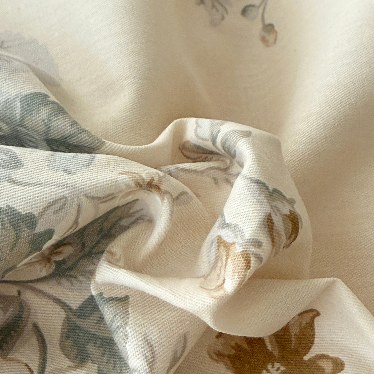 91家纺网 家纺一手货源 找家纺 于果 2026款全棉纯棉13370四件套-第一批 花影呢喃咖