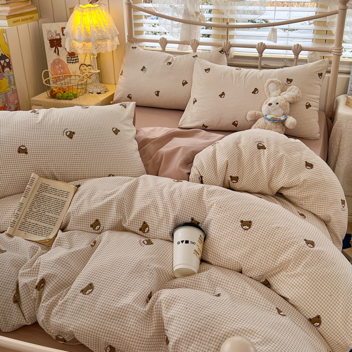 91家纺网 家纺一手货源 找家纺 瑞钰 2026新款A类古法水洗仿棉云感纱四件套 格调熊