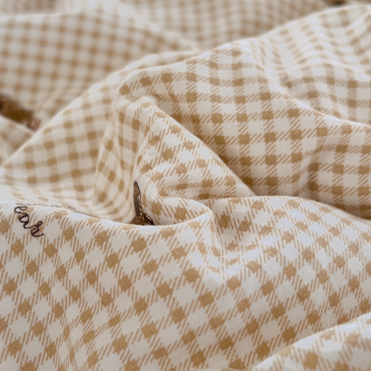 91家纺网 家纺一手货源 找家纺 瑞钰 2026新款A类古法水洗仿棉云感纱四件套 格调熊