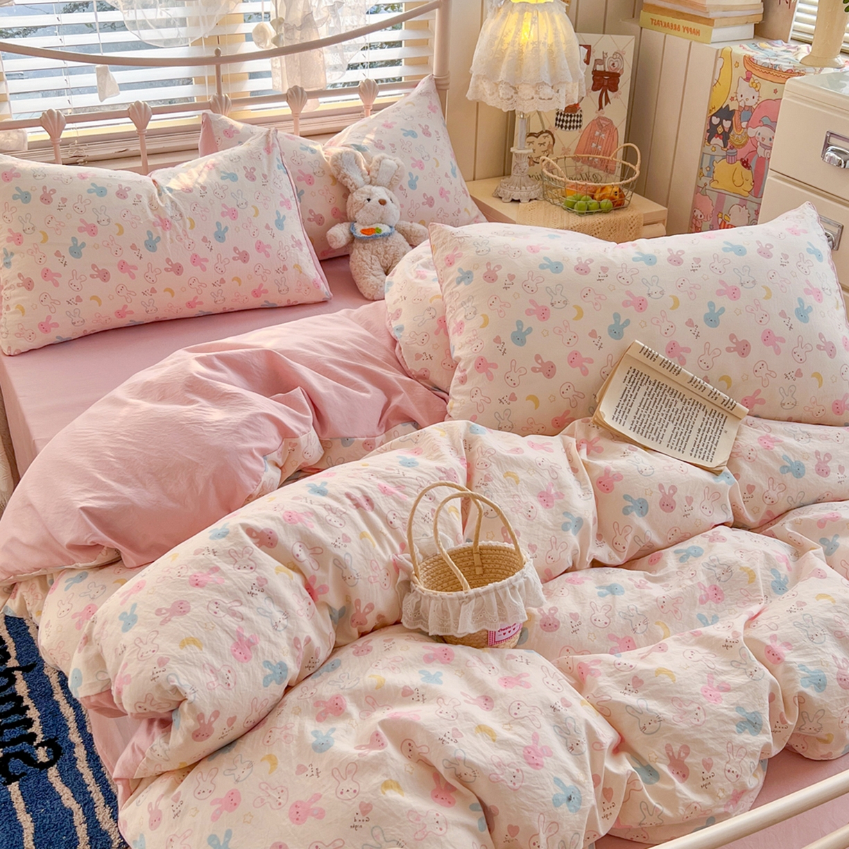 91家纺网 家纺一手货源 找家纺 瑞钰 2026新款A类古法水洗仿棉云感纱四件套 软萌七彩兔