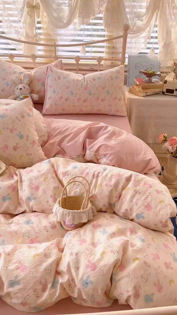 91家纺网 家纺一手货源 找家纺 瑞钰 2026新款A类古法水洗仿棉云感纱四件套 软萌七彩兔