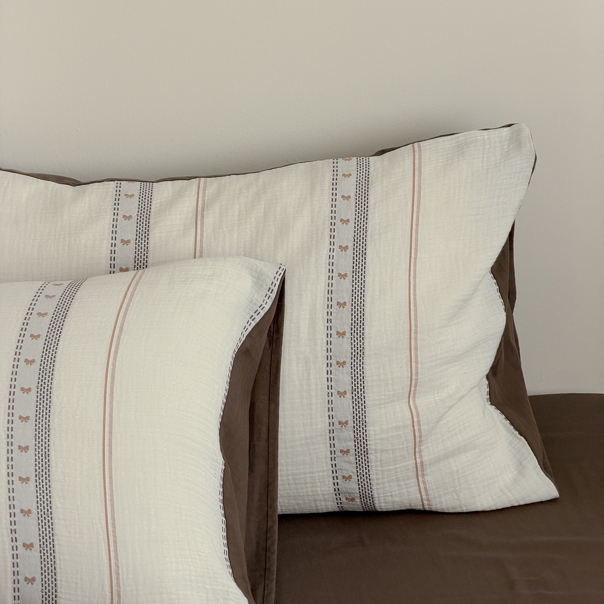 91家纺网 家纺一手货源 找家纺 蜜宿 2026新款全棉水洗双层纱提花四件套-甜茶 甜茶-咖