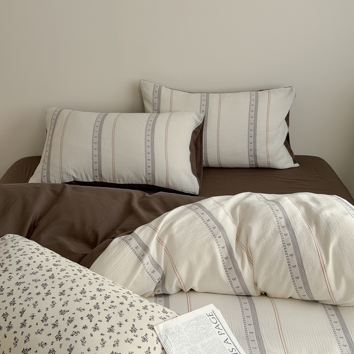 91家纺网 家纺一手货源 找家纺 蜜宿 2026新款全棉水洗双层纱提花四件套-甜茶 甜茶-咖