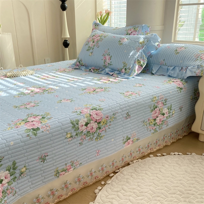 91家纺网 家纺一手货源 找家纺 （总）乐逸家纺 2025新款100%纯棉全棉印花 法式风情蕾丝花边床盖款