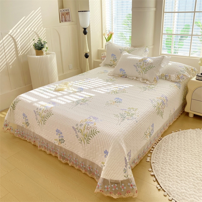 乐逸家纺 2025新款100%纯棉全棉印花 法式风情蕾丝花边床盖款 全棉夹棉绗缝蕾丝款床盖-枫丹白露