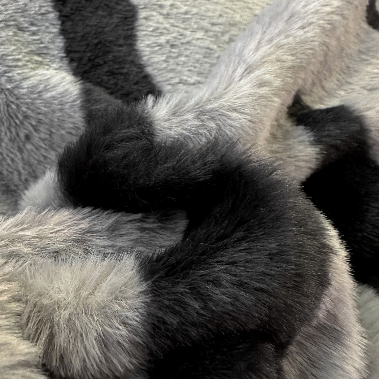 91家纺网 家纺一手货源 找家纺 栩裕纺织 2026新款高克重兔毛四件套-美拉德系列（提供买家秀） 美拉德-斑马纹灰