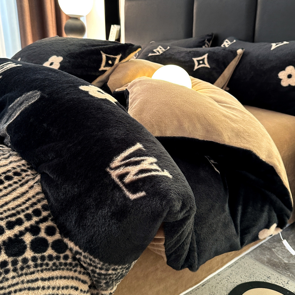 91家纺网 家纺一手货源 找家纺 （总）栩裕纺织 2026新款高克重兔毛四件套-美拉德系列（提供买家秀）