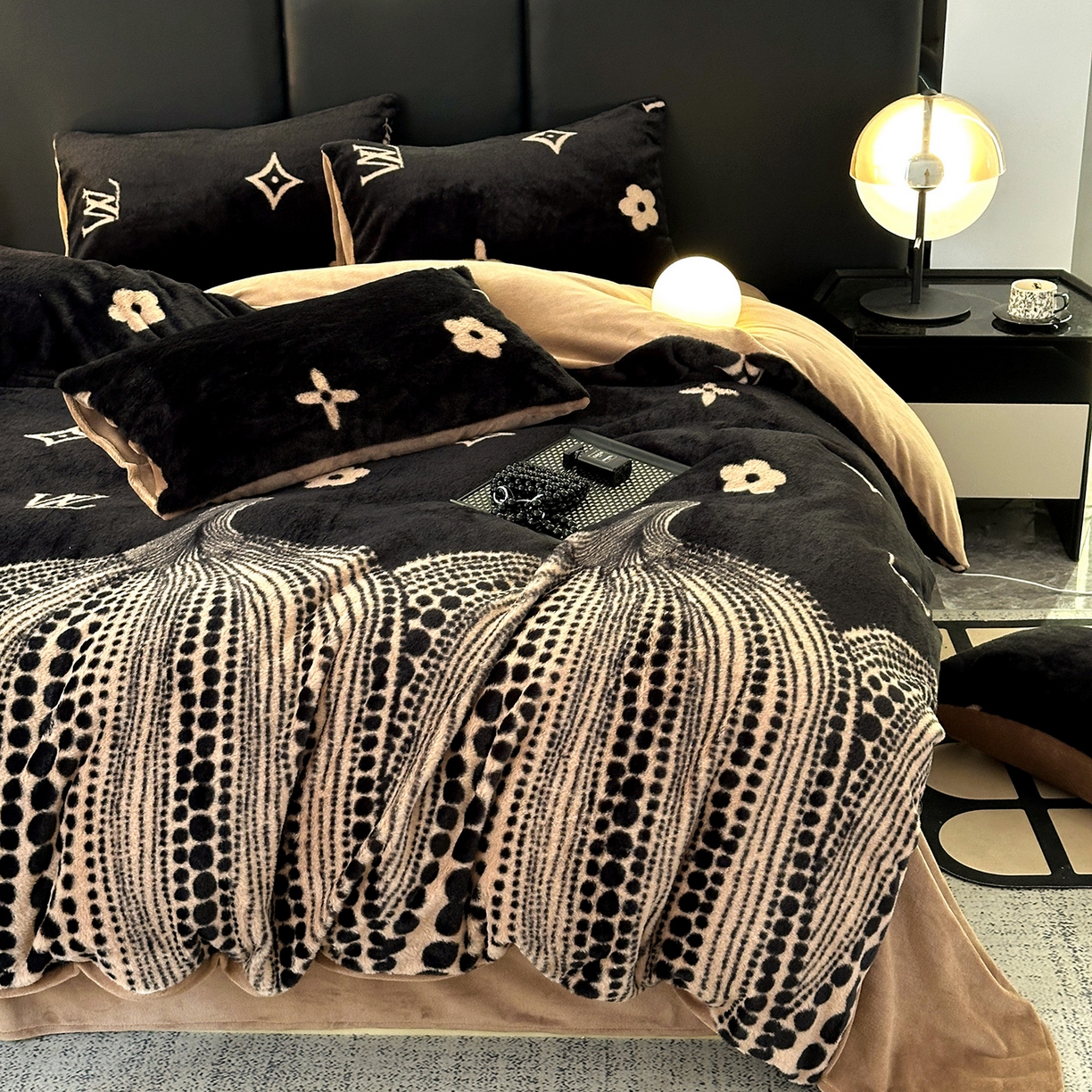 91家纺网 家纺一手货源 找家纺 栩裕纺织 2026新款高克重兔毛四件套-美拉德系列（提供买家秀） 美拉德-L大牌风黑