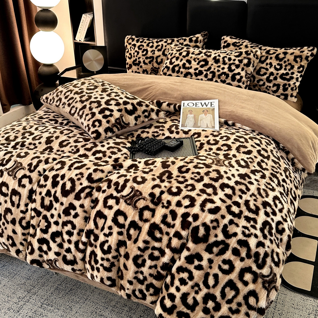 91家纺网 家纺一手货源 找家纺 栩裕纺织 2026新款高克重兔毛四件套-美拉德系列（提供买家秀） 美拉德-美豹纹