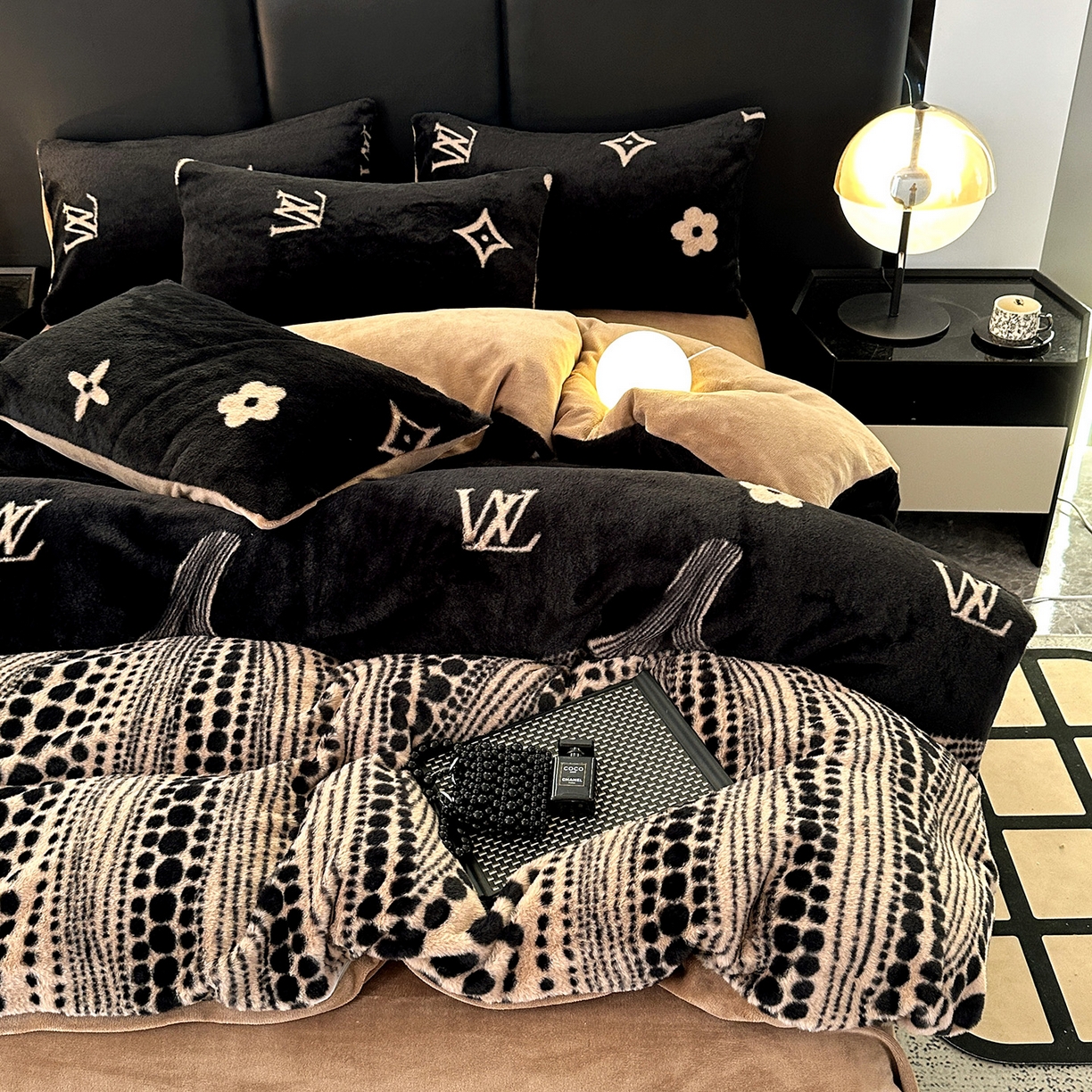 91家纺网 家纺一手货源 找家纺 栩裕纺织 2026新款高克重兔毛四件套-美拉德系列（提供买家秀） 美拉德-L大牌风黑