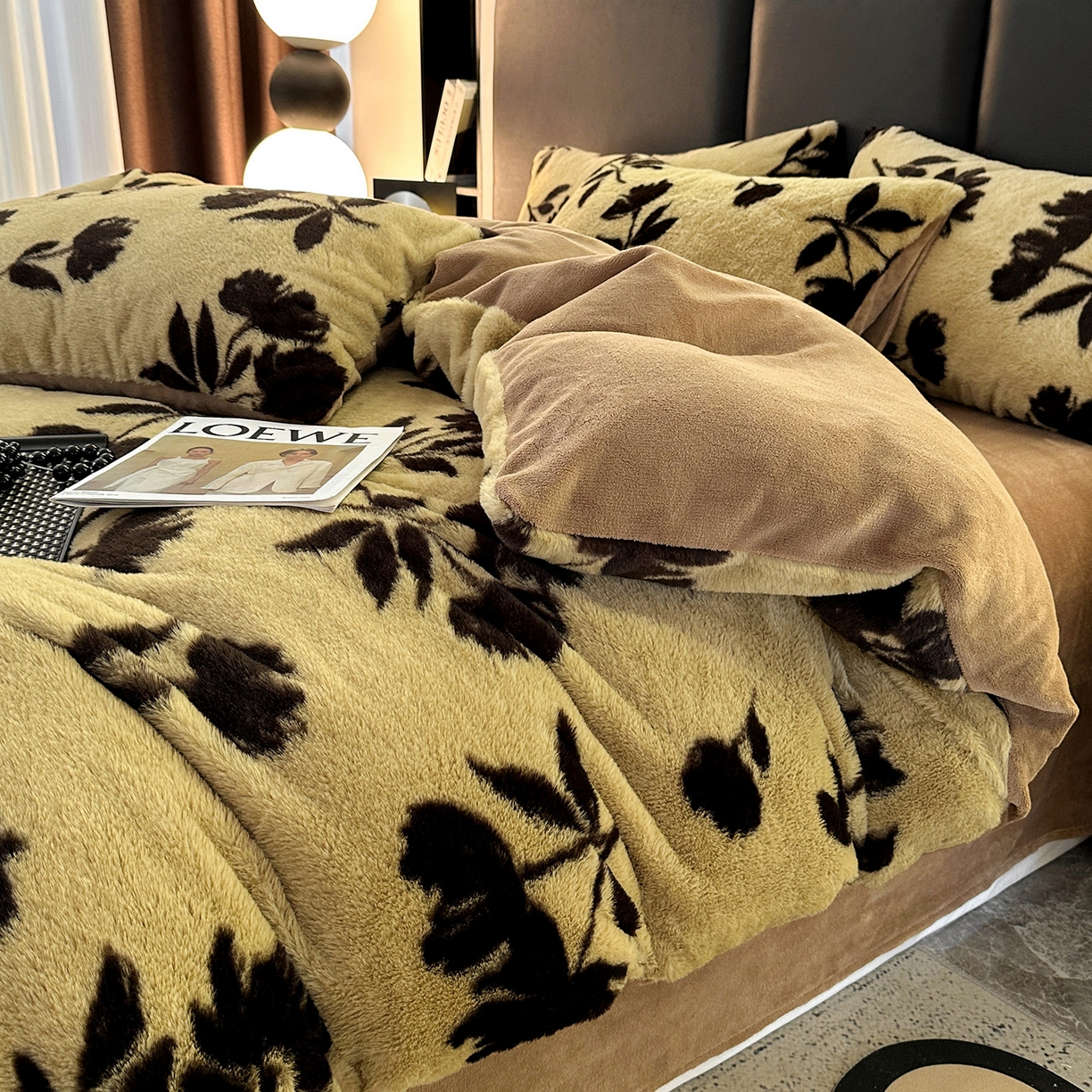 91家纺网 家纺一手货源 找家纺 栩裕纺织 2026新款高克重兔毛四件套-美拉德系列（提供买家秀） 美拉德-枫叶咖