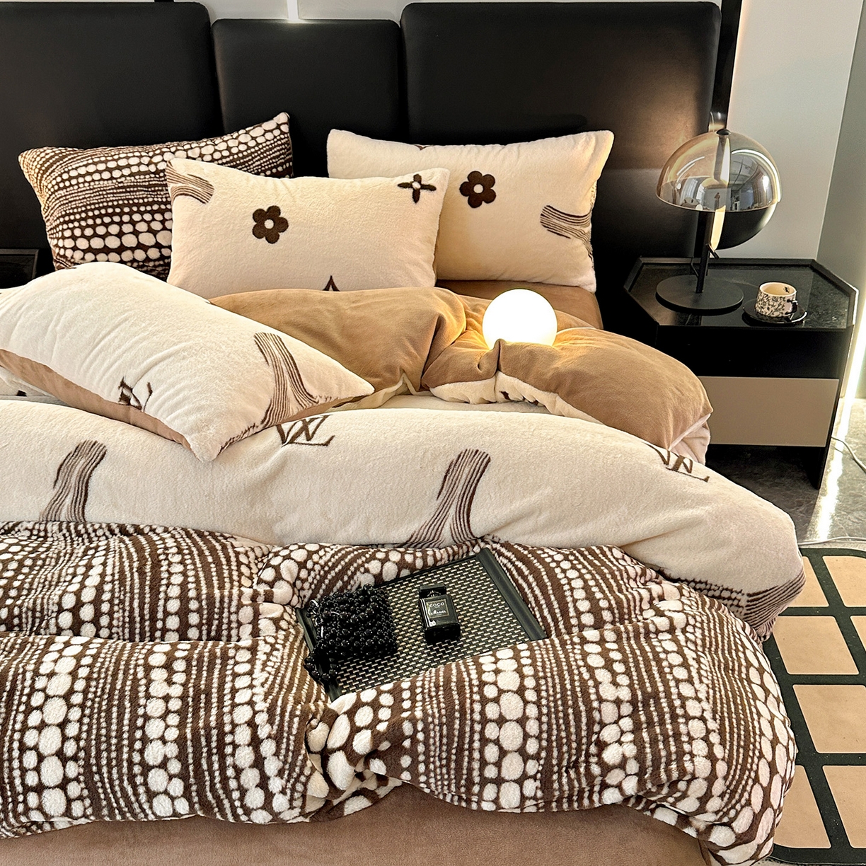 91家纺网 家纺一手货源 找家纺 栩裕纺织 2026新款高克重兔毛四件套-美拉德系列（提供买家秀） 美拉德-L大牌风米白