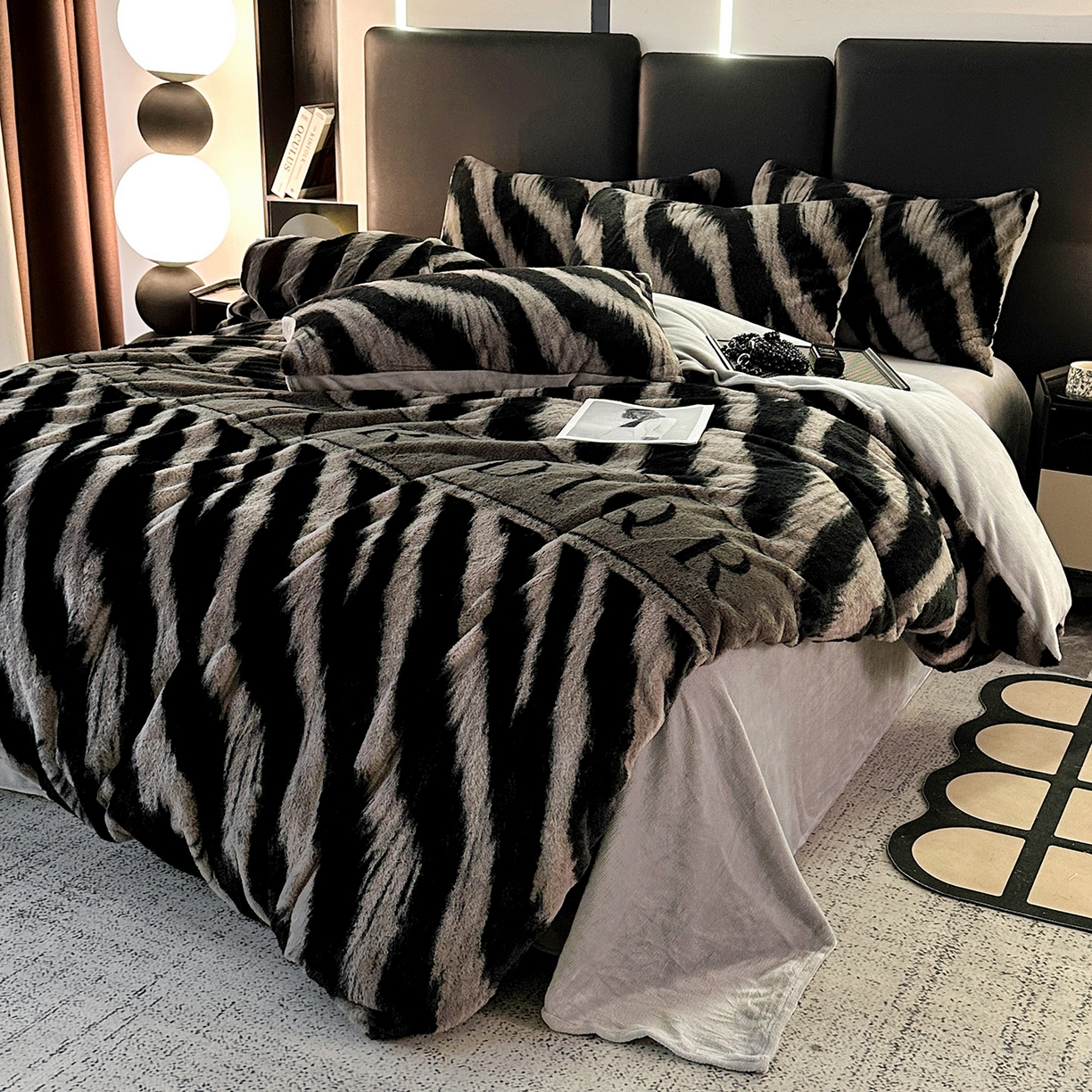 91家纺网 家纺一手货源 找家纺 栩裕纺织 2026新款高克重兔毛四件套-美拉德系列（提供买家秀） 美拉德-DR虎纹灰