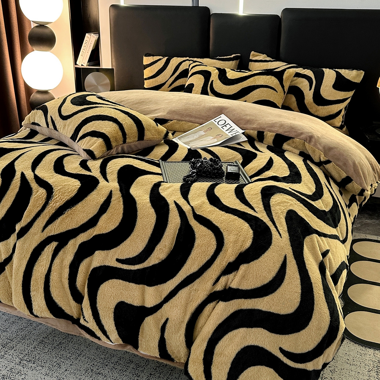 91家纺网 家纺一手货源 找家纺 栩裕纺织 2026新款高克重兔毛四件套-美拉德系列（提供买家秀） 美拉德-斑马纹咖