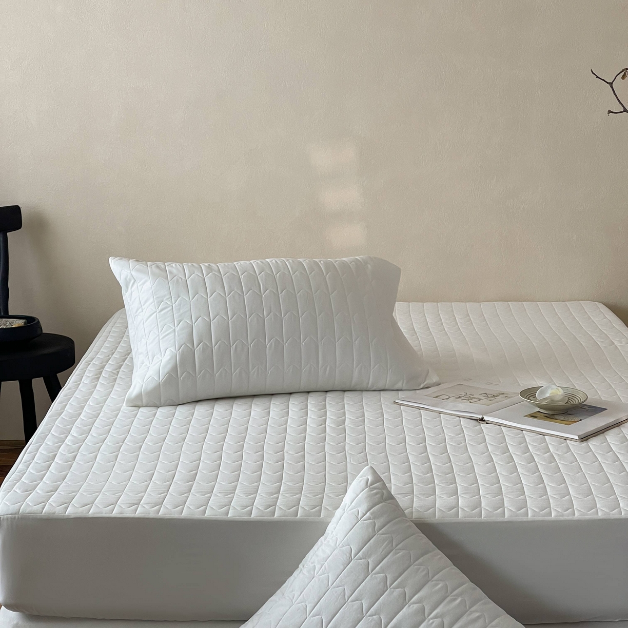 91家纺网 家纺一手货源 找家纺 三味舒屋 2025新款简约全棉纯棉夹棉床笠单床笠床笠单件-珍妮系列 珍妮白