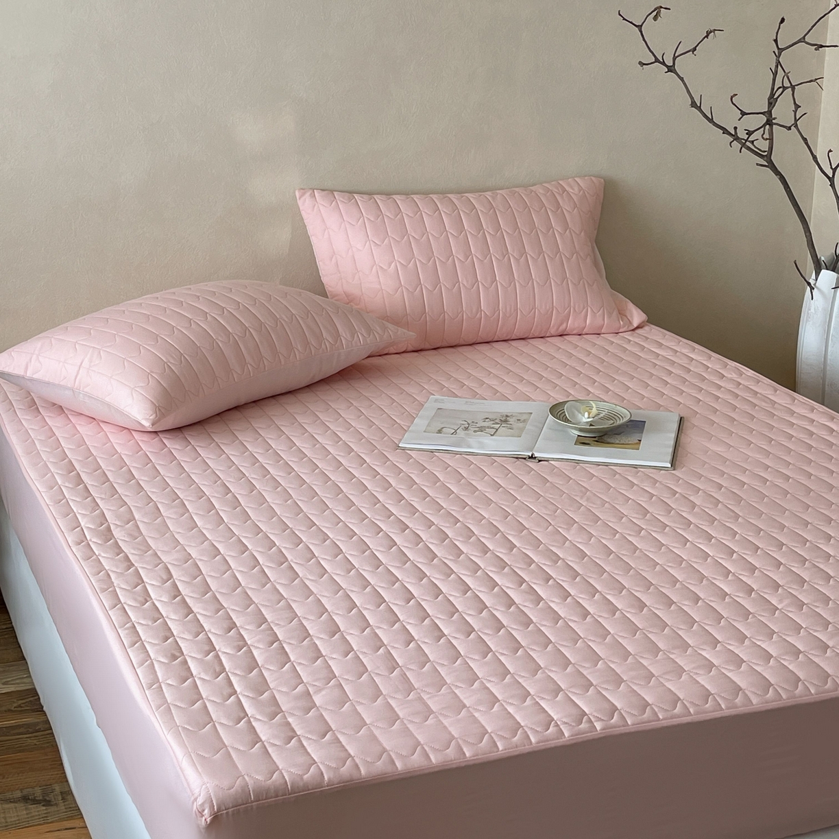 91家纺网 家纺一手货源 找家纺 三味舒屋 2025新款简约全棉纯棉夹棉床笠单床笠床笠单件-珍妮系列 珍妮粉