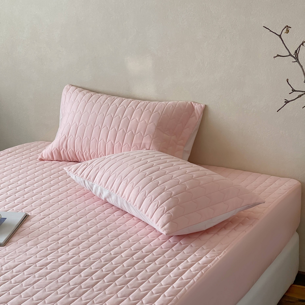 91家纺网 家纺一手货源 找家纺 三味舒屋 2025新款简约全棉纯棉夹棉床笠单床笠床笠单件-珍妮系列 珍妮粉