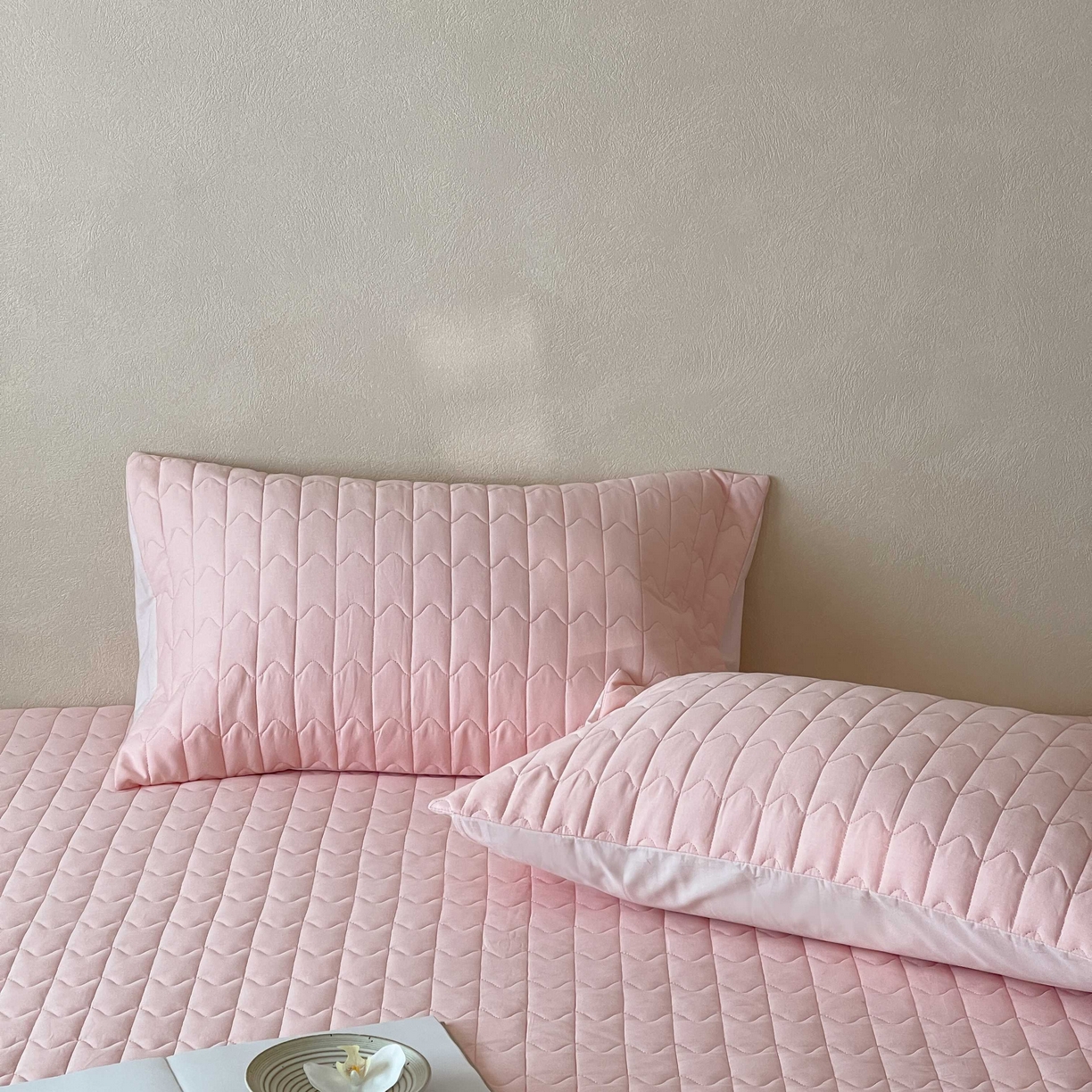 91家纺网 家纺一手货源 找家纺 三味舒屋 2025新款简约全棉纯棉夹棉床笠单床笠床笠单件-珍妮系列 珍妮粉