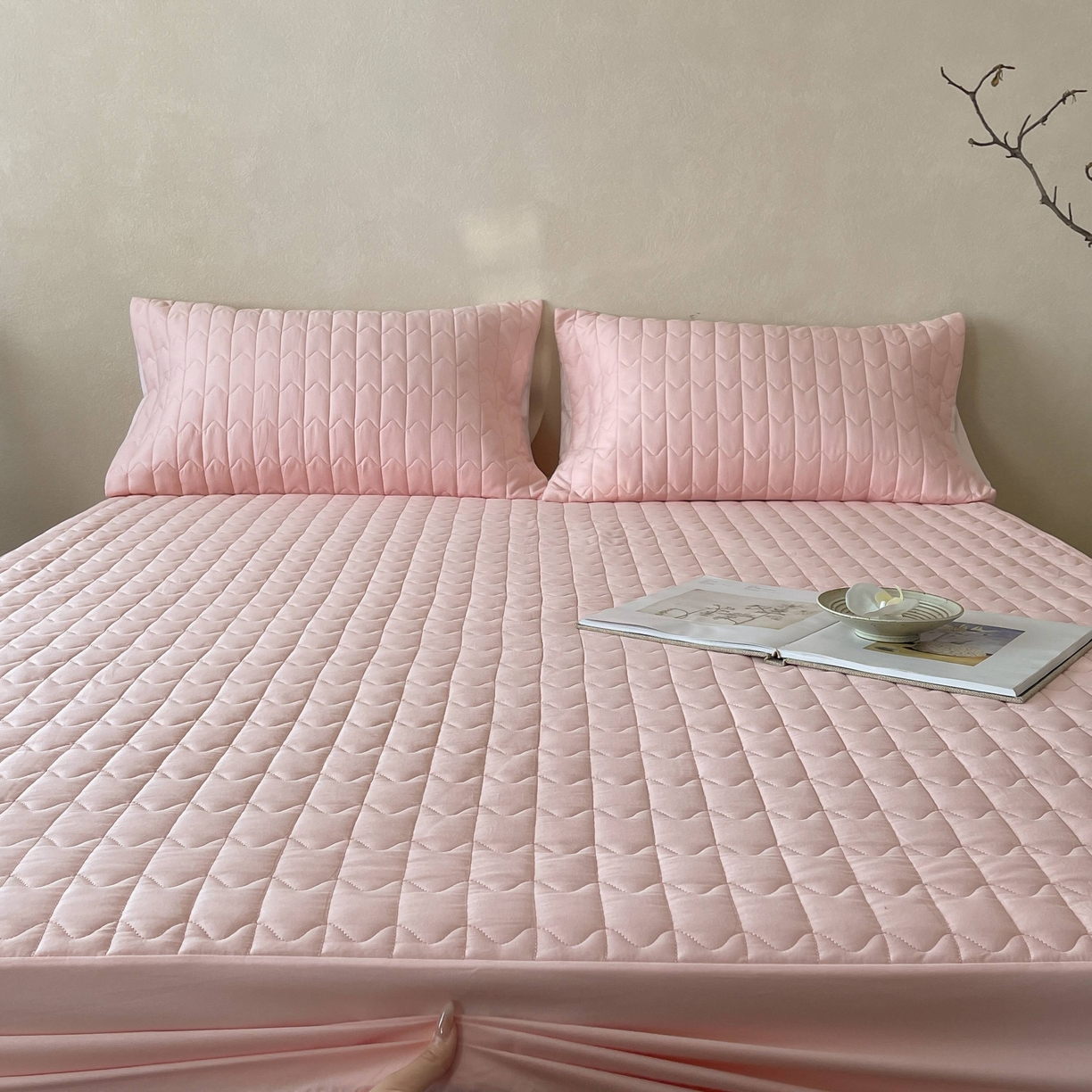 91家纺网 家纺一手货源 找家纺 三味舒屋 2025新款简约全棉纯棉夹棉床笠单床笠床笠单件-珍妮系列 珍妮粉