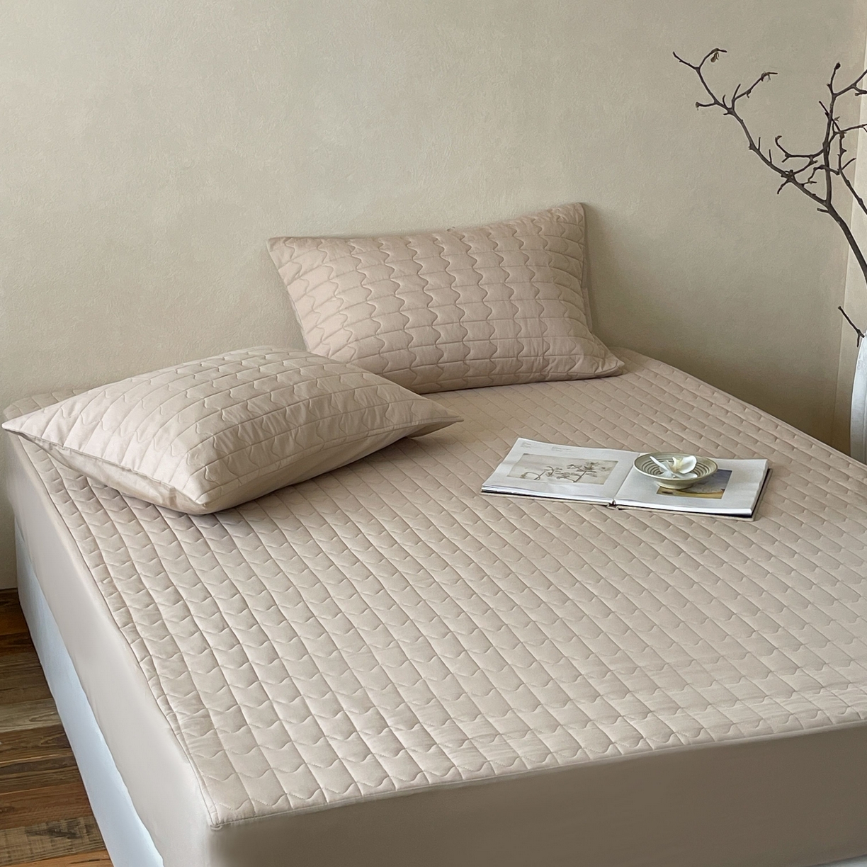 91家纺网 家纺一手货源 找家纺 三味舒屋 2025新款简约全棉纯棉夹棉床笠单床笠床笠单件-珍妮系列 珍妮咖