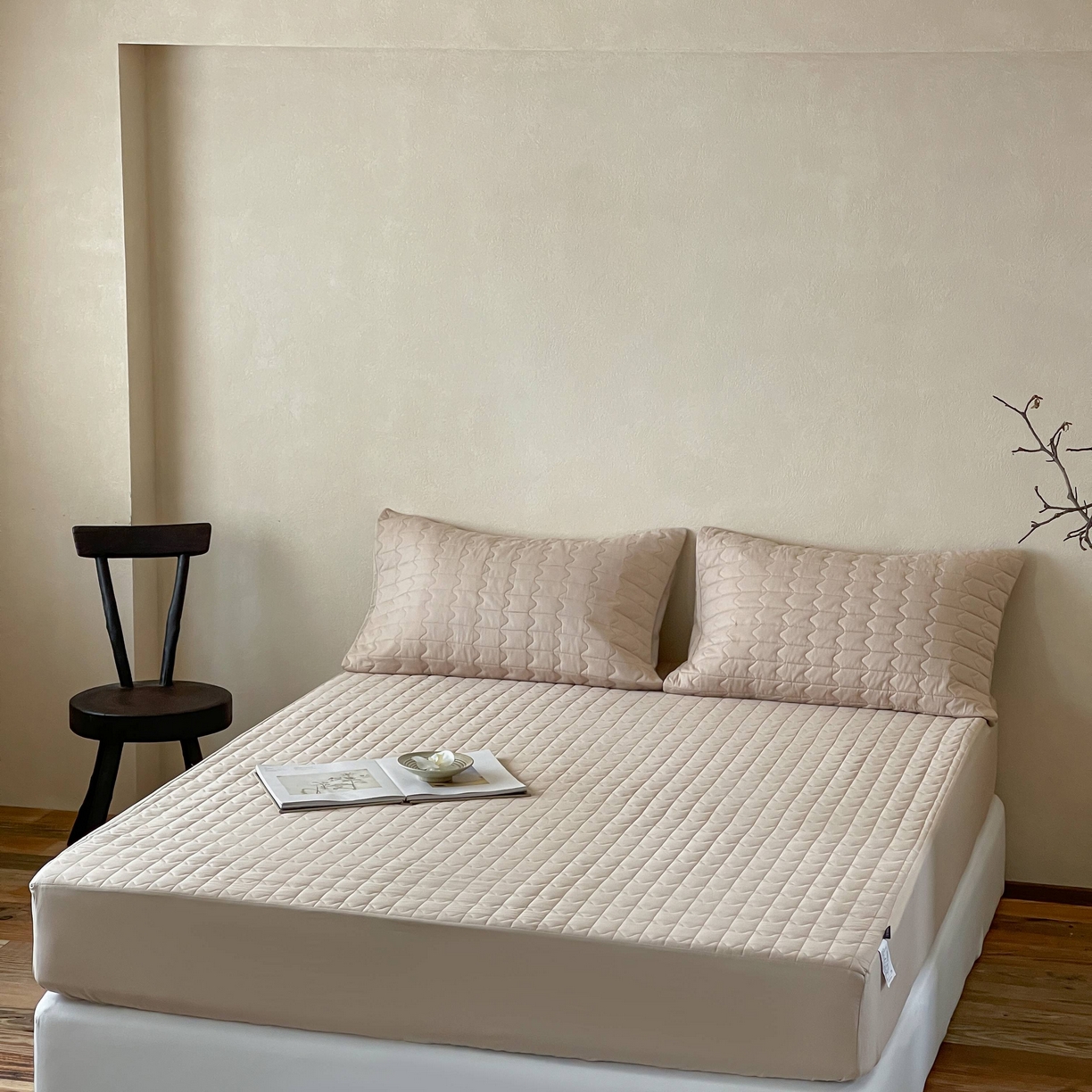 91家纺网 家纺一手货源 找家纺 三味舒屋 2025新款简约全棉纯棉夹棉床笠单床笠床笠单件-珍妮系列 珍妮咖