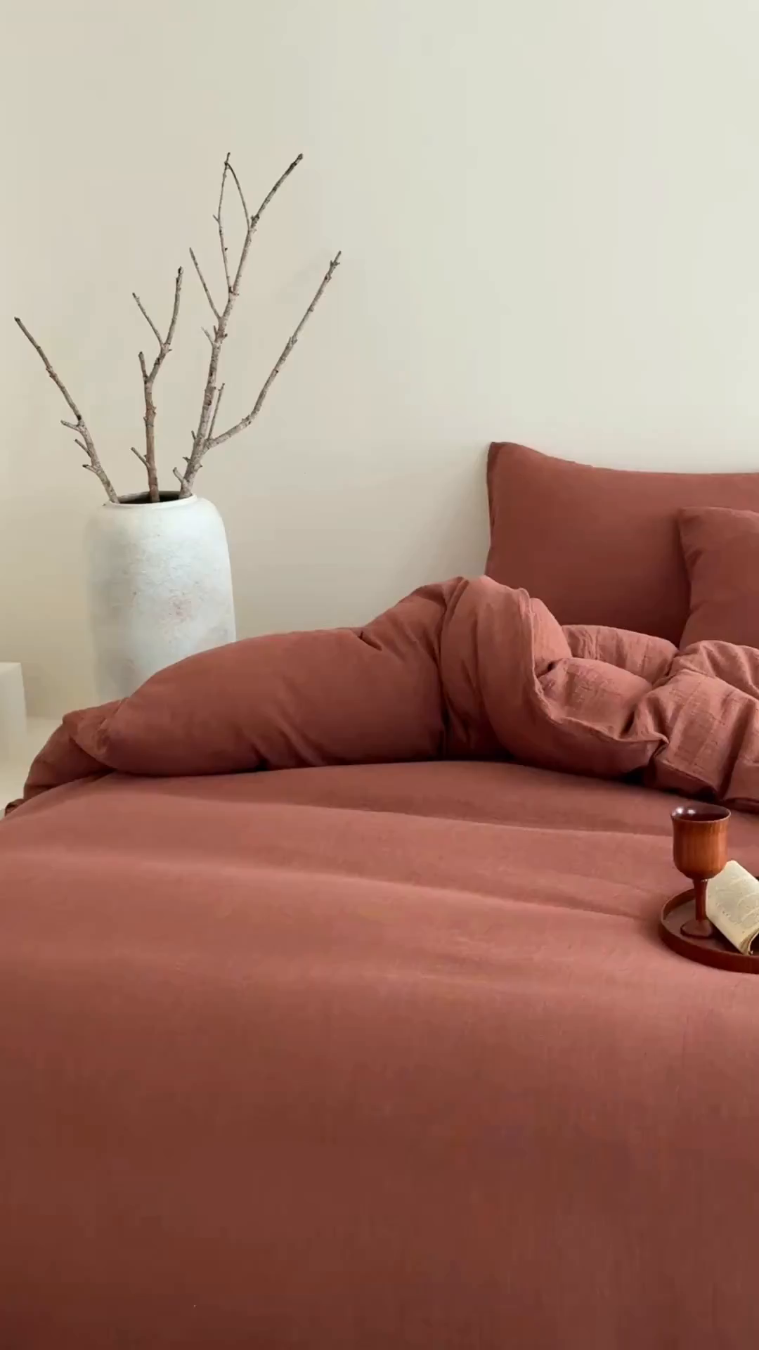 91家纺网 家纺一手货源 找家纺 爱丽丝 2025新款云感色织全棉双层纱四件套 红色