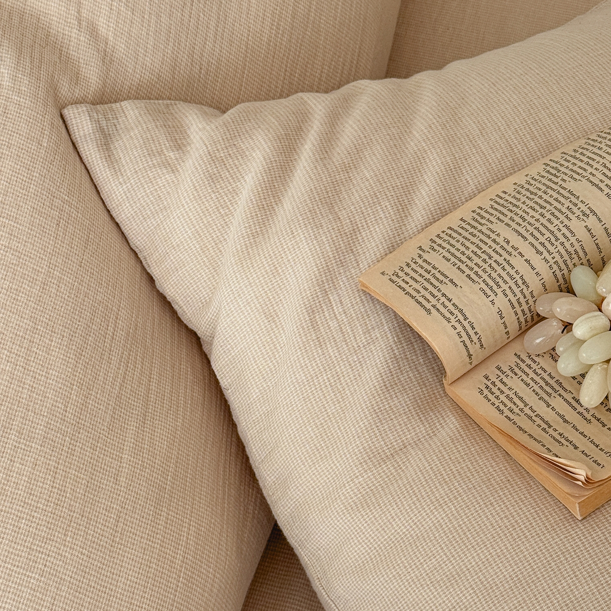 91家纺网 家纺一手货源 找家纺 爱丽丝 2025新款云感色织全棉双层纱四件套 米色