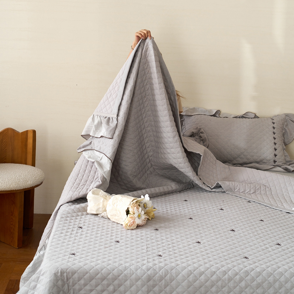 91家纺网 家纺一手货源 找家纺 上喜 2026新款艾草棉床盖多功能夏被 灰