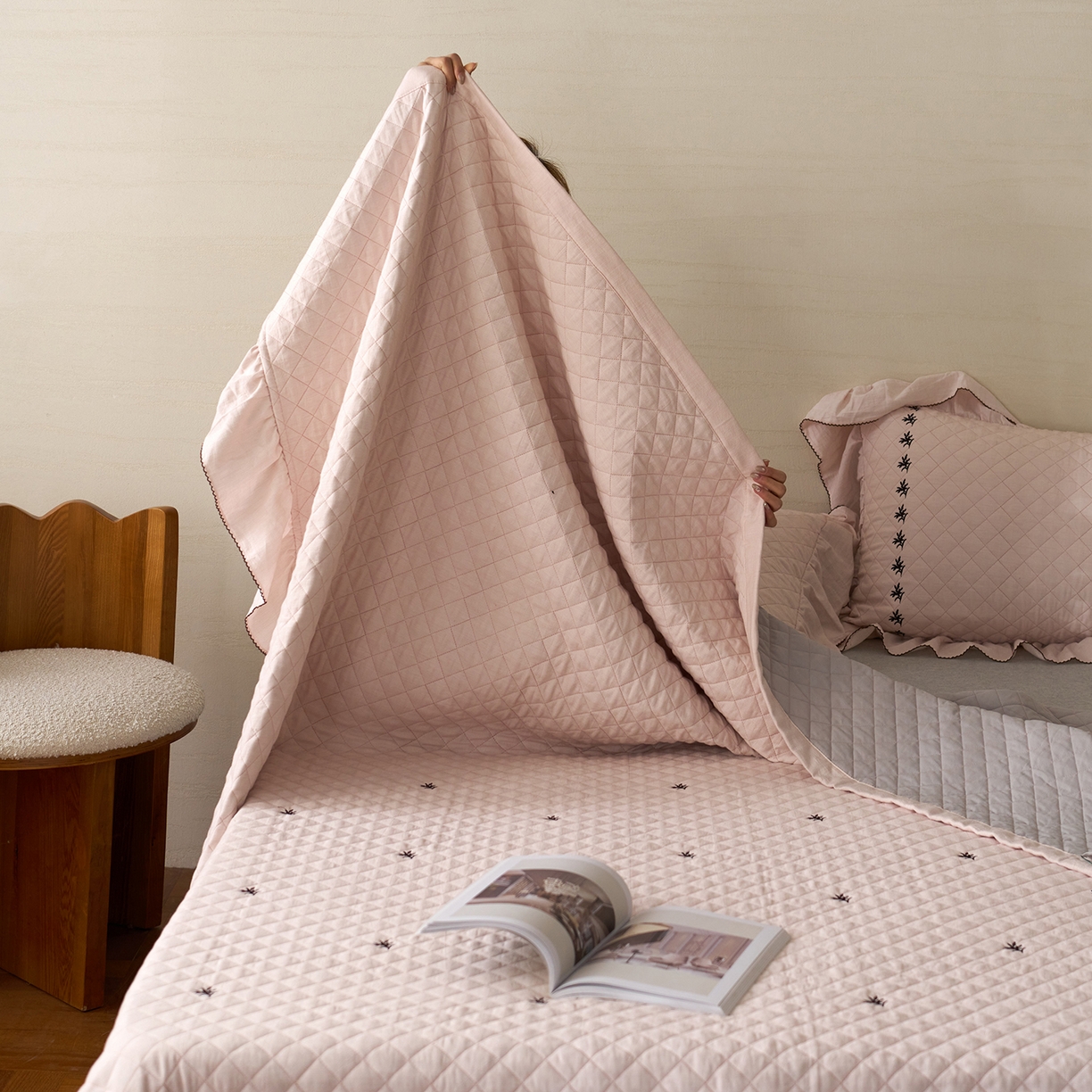 91家纺网 家纺一手货源 找家纺 （总）上喜 2026新款艾草棉床盖多功能夏被