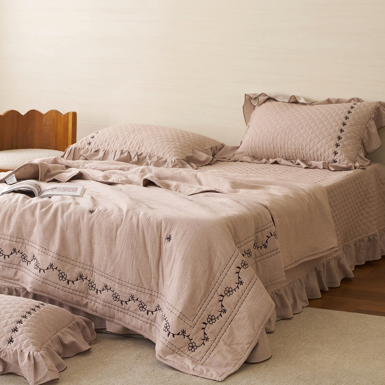 91家纺网 家纺一手货源 找家纺 上喜 2026新款艾草棉床盖多功能夏被 咖色